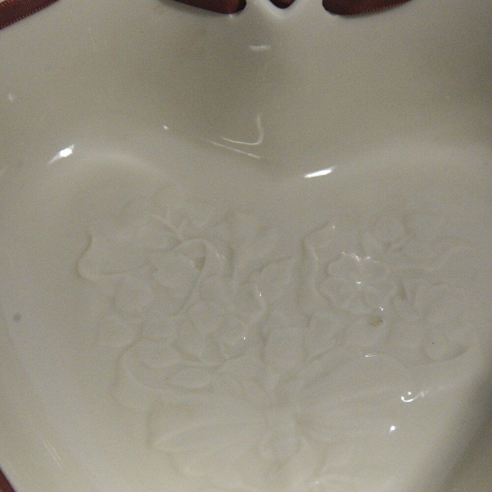 Longaberger Sweetest Heart Dish Ivory Ceramic Bowl with Pierced Ribbon Edge - Picture 3 of 10